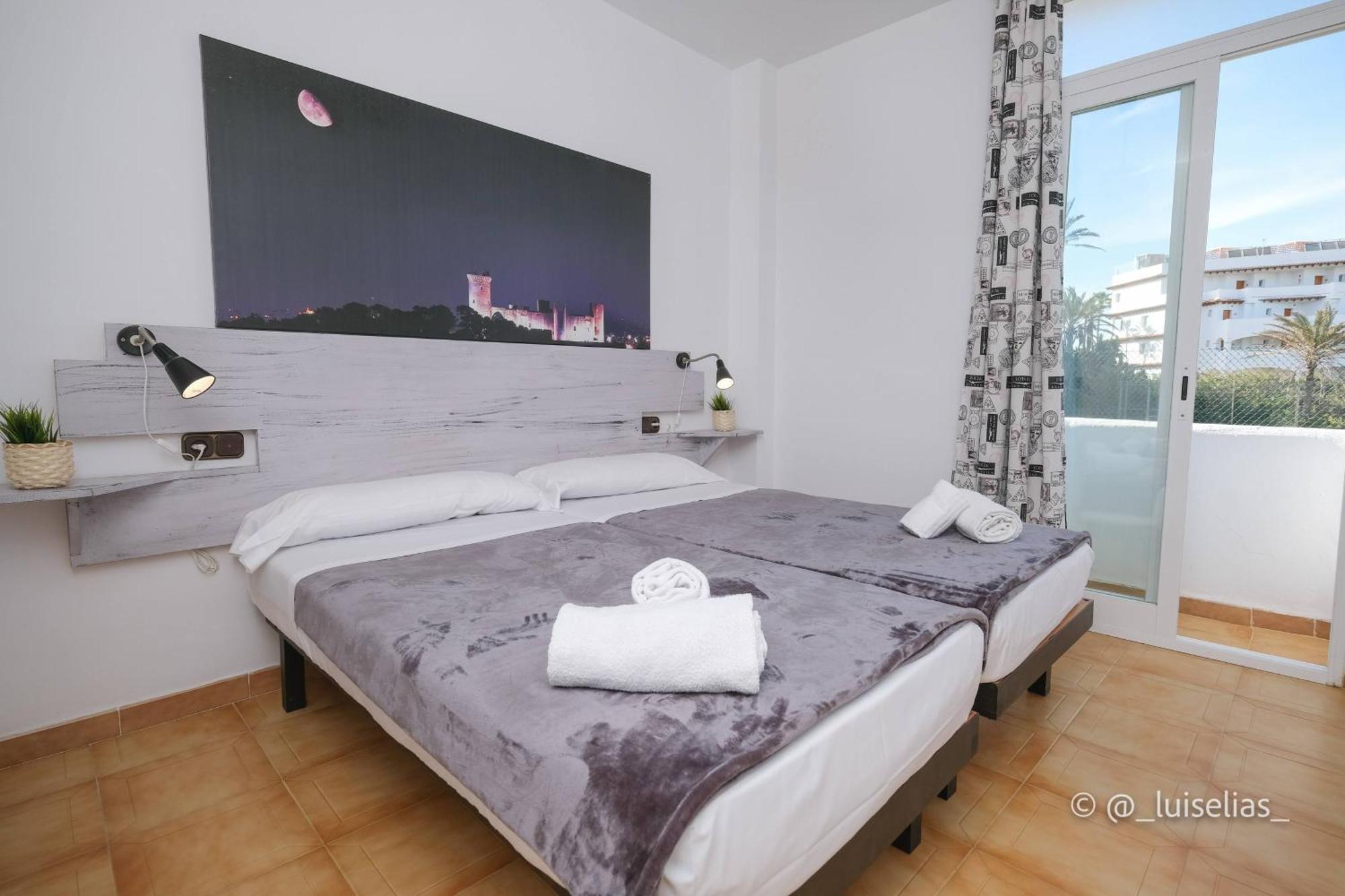 Apartamentos Ibiza Colonia de Sant Jordi Habitación foto